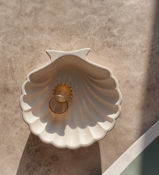Handmade Concrete Shell Dish