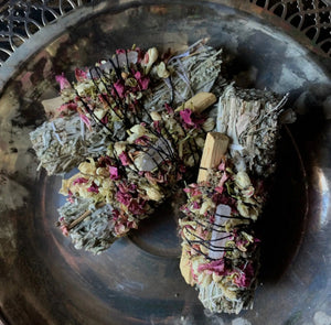 Mugwort + Palo Santo Ritual Bundle - The Mystics Club